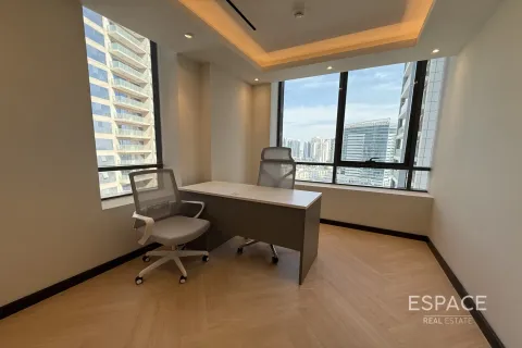 Снять в аренду офис в Джумейра Вилладж Серкл, Дубай: 167м², № 71241 - фото 2