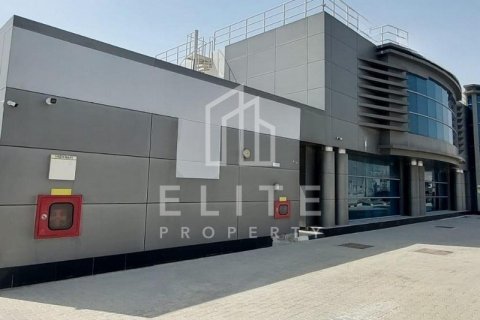Usine à Dubai, 8406 m², № 42263 - photo 1