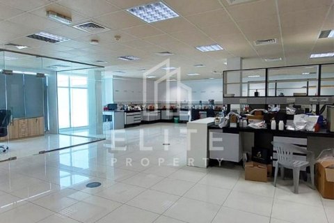 Usine à Dubai, 8406 m², № 42263 - photo 8