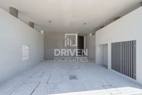 Townhouse in Nad Al Sheba 1, Nadd Al Sheba, Dubai 3 bedrooms, 185.62 sq.m. № 141071 - photo 14