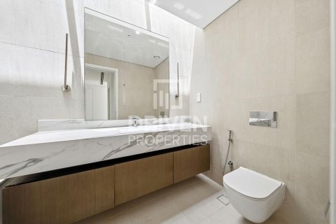Townhouse in Nad Al Sheba 1, Nadd Al Sheba, Dubai 3 bedrooms, 185.62 sq.m. № 141071 - photo 16