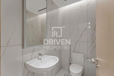 Apartment in Dubai Internet City, Dubai 4 bedrooms, 447.33 sq.m. № 129028 - photo 28
