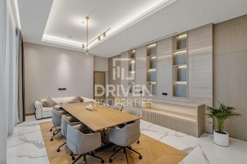 Apartment in Dubai Internet City, Dubai 4 bedrooms, 447.33 sq.m. № 129028
