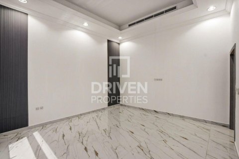Villa en Nad Al Sheba 1, Nadd Al Sheba, Dubai, 5 dormitorios, 929.96 m², № 129038 - foto 10