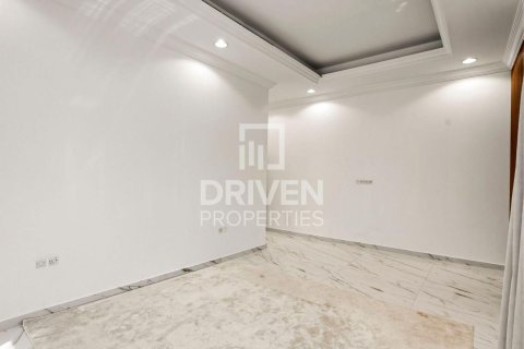 Villa en Nad Al Sheba 1, Nadd Al Sheba, Dubai, 5 dormitorios, 929.96 m², № 129038 - foto 12