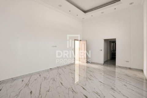Villa en Nad Al Sheba 1, Nadd Al Sheba, Dubai, 5 dormitorios, 929.96 m², № 129038 - foto 6