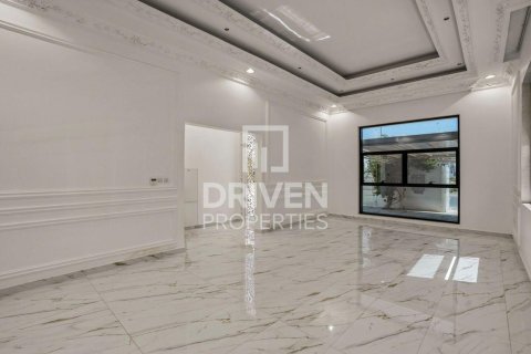 Villa en Nad Al Sheba 1, Nadd Al Sheba, Dubai, 5 dormitorios, 929.96 m², № 129038 - foto 18