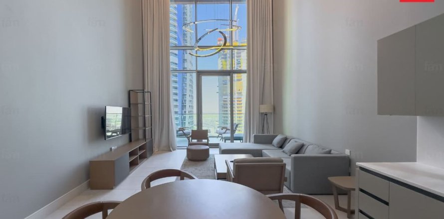 Квартира в Бизнес-Бэе, Дубай, 2 спальни, 160.3м², № 71926