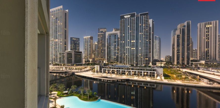 Квартира в Дубае, 2 спальни, 98м², № 71927