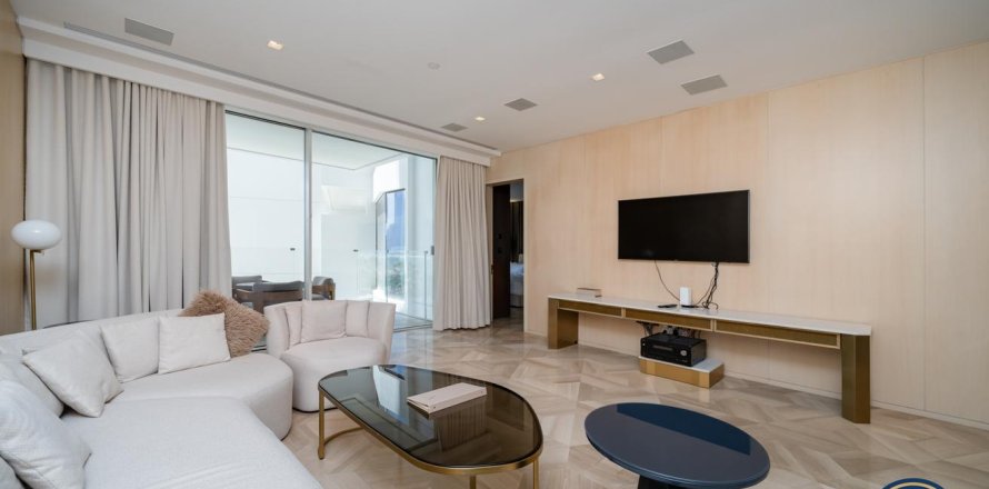 Apartment in FIVE Palm Jumeirah, Palm Jumeirah, Dubai 3 bedrooms, 216 sq.m. № 46306