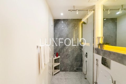 Apartment in Business Bay, Dubai 1 bedroom, 61 sq.m. № 46321 - photo 8
