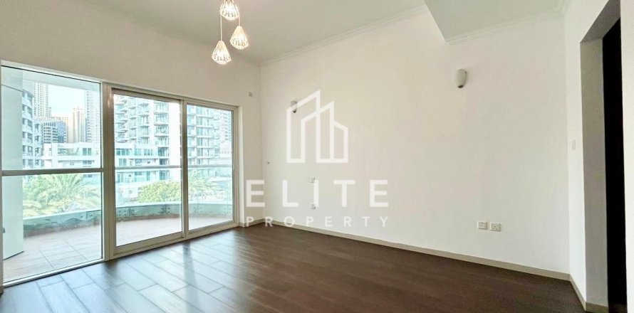 Apartment in Dubai 3 bedrooms, 161 sq.m. № 85710