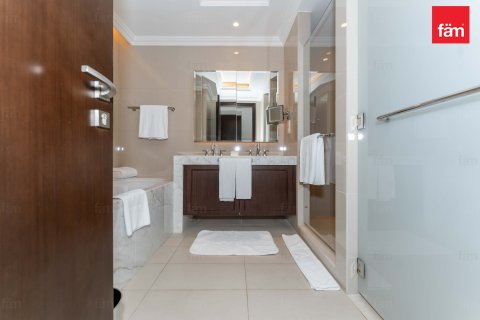 Apartamento en Downtown Dubai (Downtown Burj Dubai), Dubai, 2 dormitorios, 146.8 m², № 84101 - foto 16