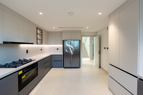 Villa in Jumeirah Park Homes, Jumeirah Park, Dubai 4 bedrooms, 749 sq.m. № 84063 - photo 6