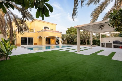 Villa in Jumeirah Park Homes, Jumeirah Park, Dubai 4 bedrooms, 749 sq.m. № 84063 - photo 29