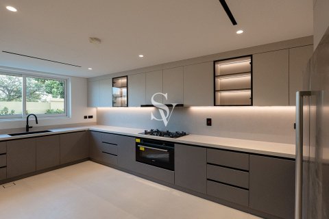 Villa in Jumeirah Park Homes, Jumeirah Park, Dubai 4 bedrooms, 749 sq.m. № 84063 - photo 2