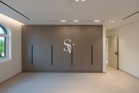 Villa in Jumeirah Park Homes, Jumeirah Park, Dubai 4 bedrooms, 749 sq.m. № 84063 - photo 10