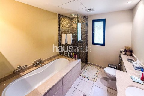 Apartment in Old Town, Dubai 3 bedrooms, 174 sq.m. № 44243 - photo 5