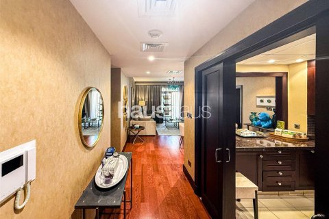 Apartment in Old Town, Dubai 3 bedrooms, 174 sq.m. № 44243 - photo 2