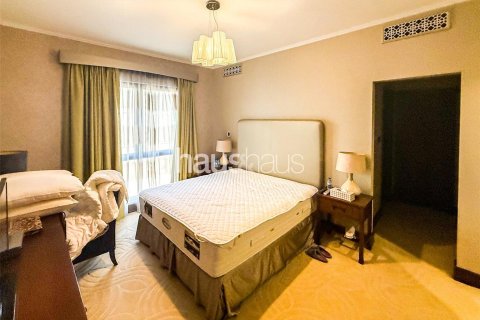 Apartment in Old Town, Dubai 3 bedrooms, 174 sq.m. № 44243 - photo 4
