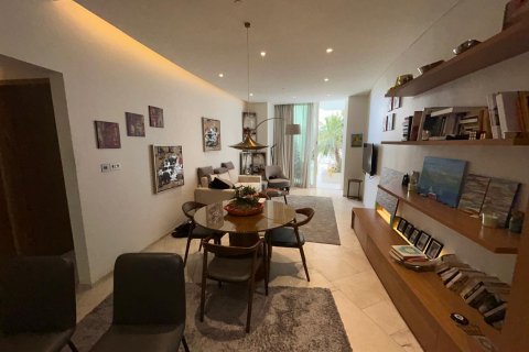 Apartment in Jumeirah Village Circle, Dubai 2 bedrooms, 260 sq.m. № 96913 - photo 2