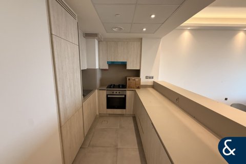 Apartment in Jumeirah Lake Towers, Dubai 1 bedroom, 89 sq.m. № 98750 - photo 8