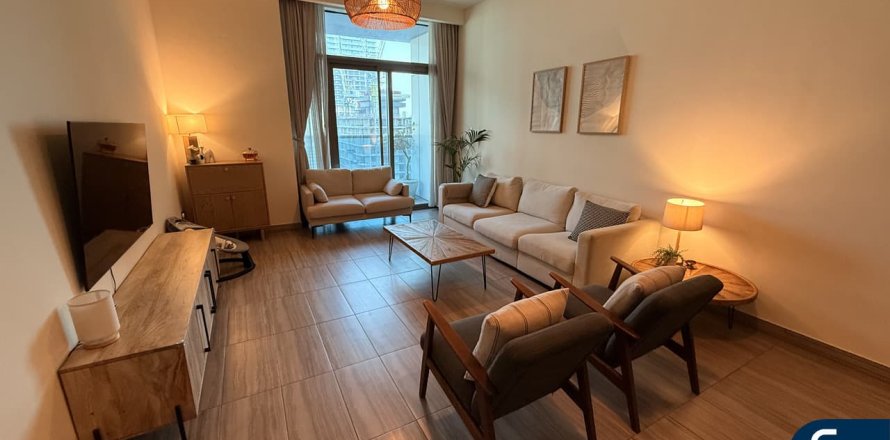 Apartment in Jumeirah Lake Towers, Dubai 2 bedrooms, 124 sq.m. № 98745