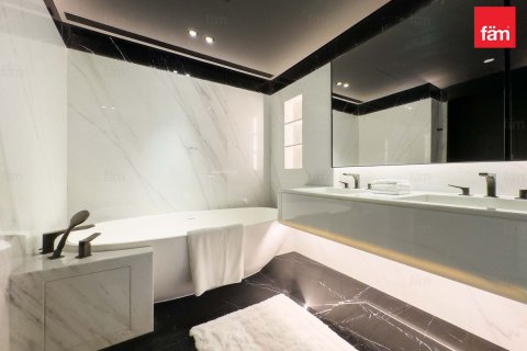 Apartment in Business Bay, Dubai 2 bedrooms, 191.7 sq.m. № 67604 - photo 17