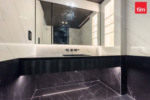 Apartment in Business Bay, Dubai 2 bedrooms, 191.7 sq.m. № 67604 - photo 19