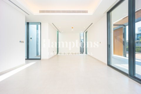 Villa in Arabian Ranches 3, Dubai 4 bedrooms, 447.97826600 sq.m. № 99749 - photo 6