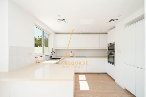 Villa à The Springs, Dubai, 2 chambres, 186 m², № 99772 - photo 2