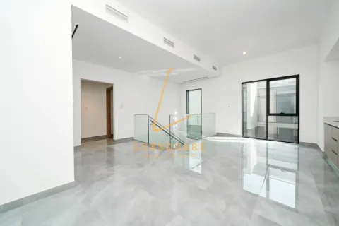 Снять в аренду виллу в Murooj Al Furjan, Al Furjan, Дубай: 4 спальни, 548м², № 99773 - фото 26