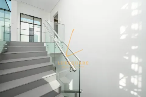 Снять в аренду виллу в Murooj Al Furjan, Al Furjan, Дубай: 4 спальни, 548м², № 99773 - фото 16