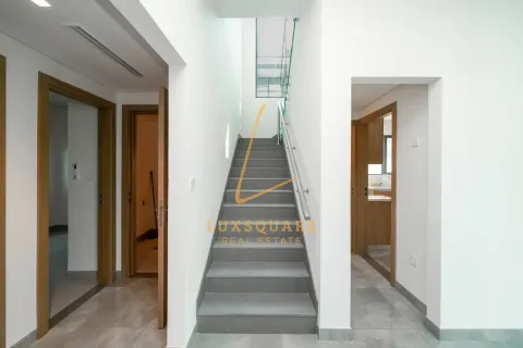 Снять в аренду виллу в Murooj Al Furjan, Al Furjan, Дубай: 4 спальни, 548м², № 99773 - фото 22