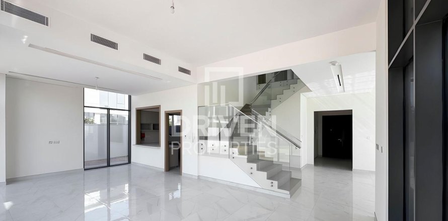 Villa en Murooj Al Furjan, Al Furjan, Dubai, 5 dormitorios, 413 m², № 20699