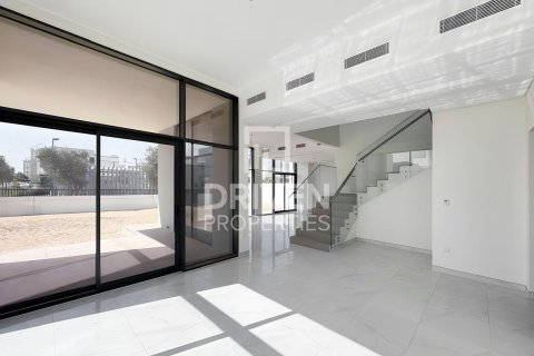 Villa en Murooj Al Furjan, Al Furjan, Dubai, 5 dormitorios, 413 m², № 20699 - foto 2