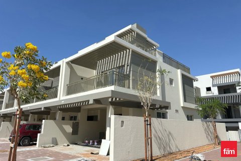 Townhouse in Dubai 3 bedrooms, 163 sq.m. № 24717 - photo 1