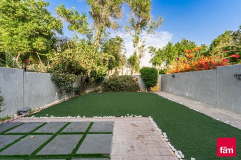 Villa in Dubai 3 bedrooms, 255.4 sq.m. № 52239 - photo 1