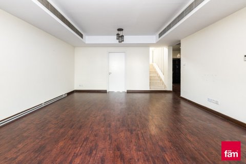 Villa in Dubai 3 bedrooms, 255.4 sq.m. № 52239 - photo 3