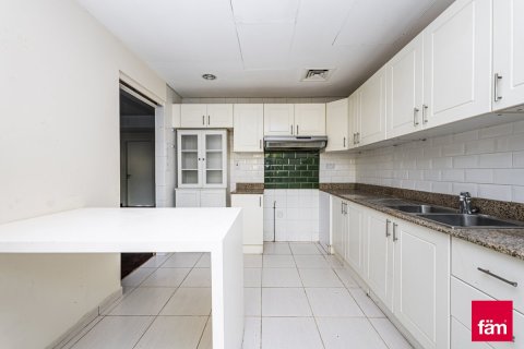 Villa in Dubai 3 bedrooms, 255.4 sq.m. № 52239 - photo 8