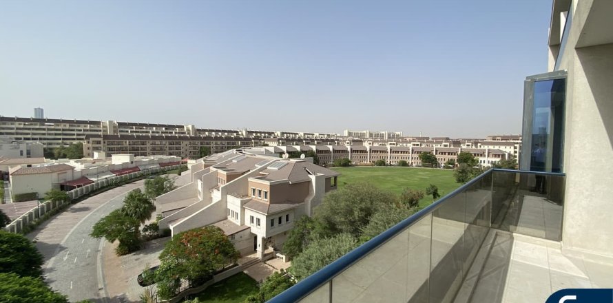 Appartement à Motor City, Dubai, 2 chambres, 178 m², № 91380