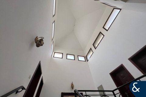 Villa in The Villa, Dubai 5 bedrooms, 508 sq.m. № 91389 - photo 9