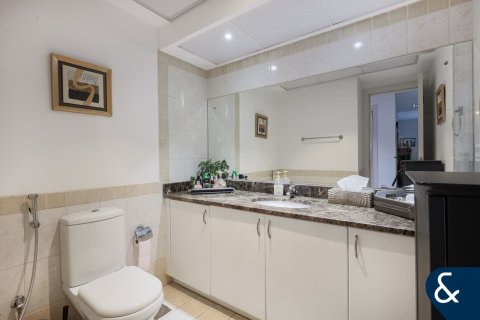 Купить виллу в Maeen, The Lakes, Дубай: 3 спальни, 256м², № 91390 - фото 7