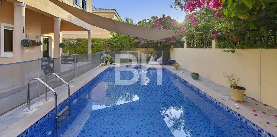 Вилла в The Villa, Дубай, 5 спален, 334м², № 24880