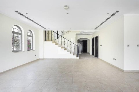 Villa in Jumeirah Park, Dubai 4 bedrooms, 403 sq.m. № 24883 - photo 20