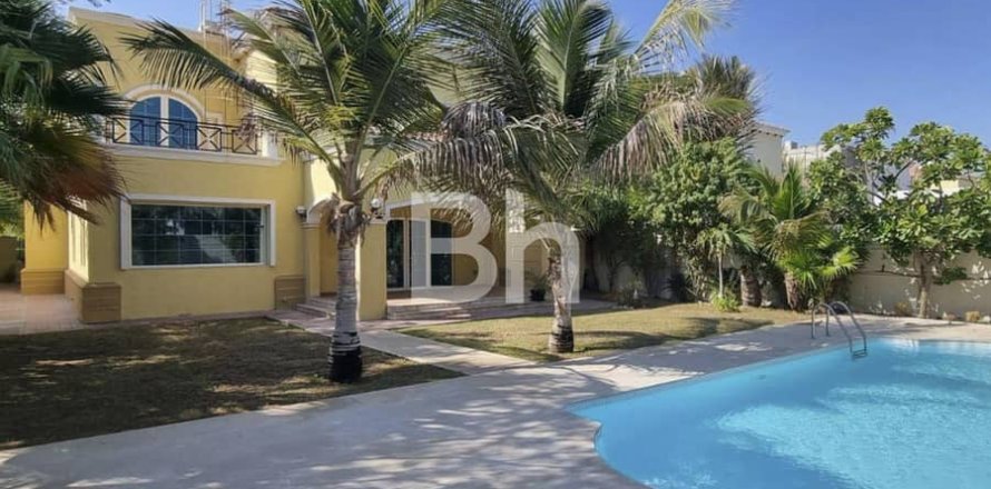 Villa in Jumeirah Park, Dubai 4 bedrooms, 403 sq.m. № 24883