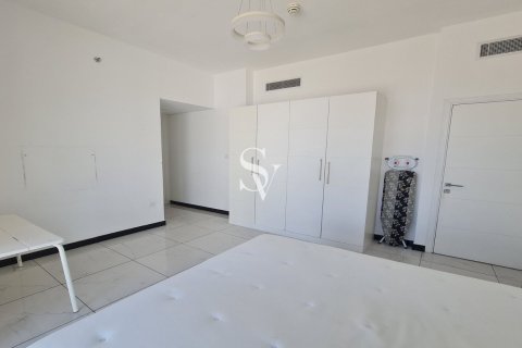 Apartment in CRYSTAL RESIDENCE in Jumeirah Village Circle, Dubai 2 bedrooms, 126 sq.m. № 111321 - photo 13