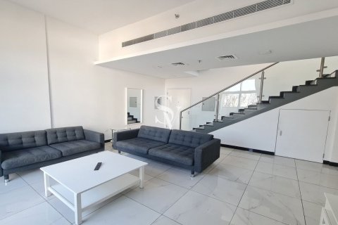 Apartment in CRYSTAL RESIDENCE in Jumeirah Village Circle, Dubai 2 bedrooms, 126 sq.m. № 111321 - photo 21