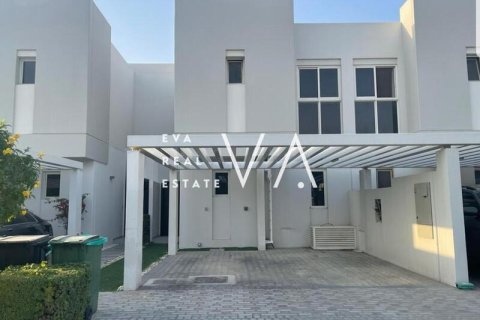Townhouse in Dubai 3 bedrooms, 187.19 sq.m. № 52768 - photo 1
