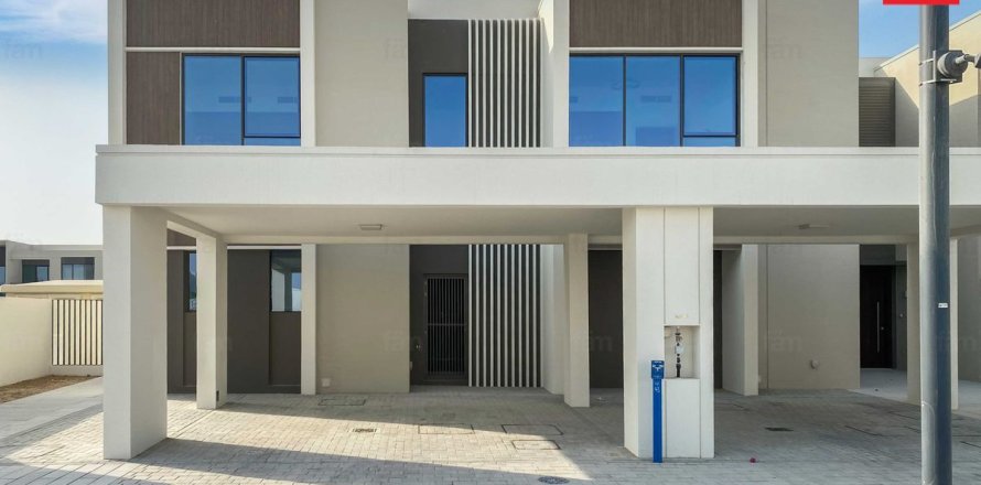 Adosado en Dubai, 4 dormitorios, 257.5 m², № 55724